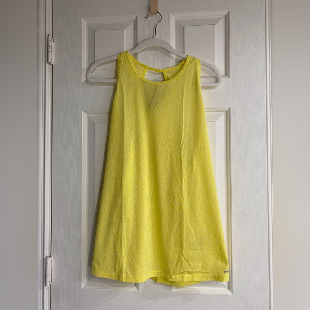 NWT Patagonia XL Women’s Ridge Flow Tank Top in Color Pineapple